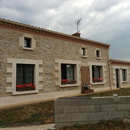 Au Bois D'Oree Lire Exterior photo